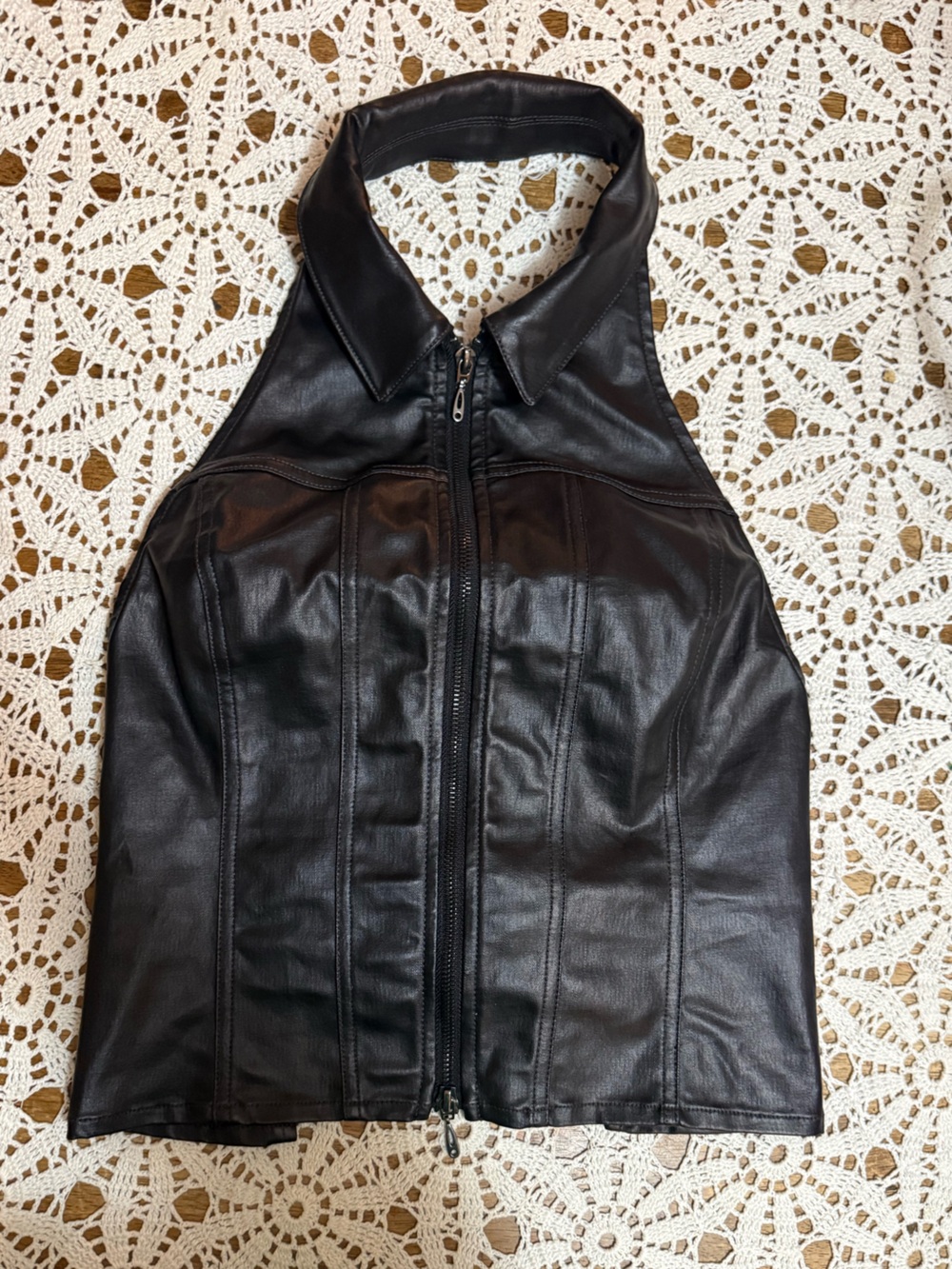 Urban Outfitters UO Julia Coated Open-Back Cropped Vest Top Black Size M